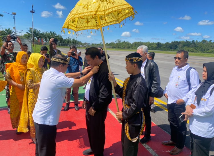 Gubernur Kaltara Sambut Kedatangan Mentan RI, Siap Genjot Swasembada Pangan Gubernur Kaltara Sambut Kedatangan Mentan RI, Siap Genjot Swasembada Pangan