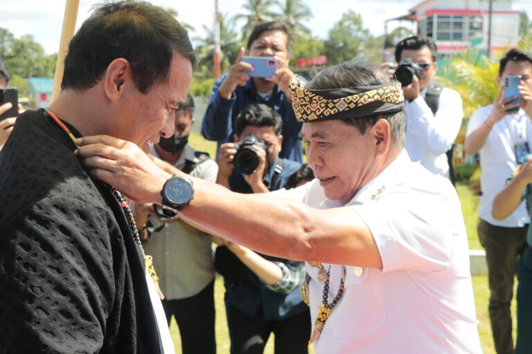 Gubernur Kaltara Terima Tantangan Mentan: Swasembada Pangan Target Selesai dalam 6 Bulan Gubernur Kaltara Terima Tantangan Mentan: Swasembada Pangan Target Selesai dalam 6 Bulan