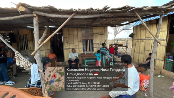 Warga Makipaket Sampaikan Keluhan Empat Tahun Tanpa Listrik